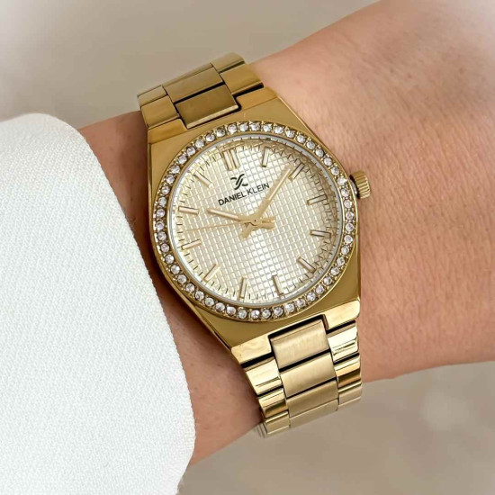 DANIEL KLEIN DANIEL KLEIN